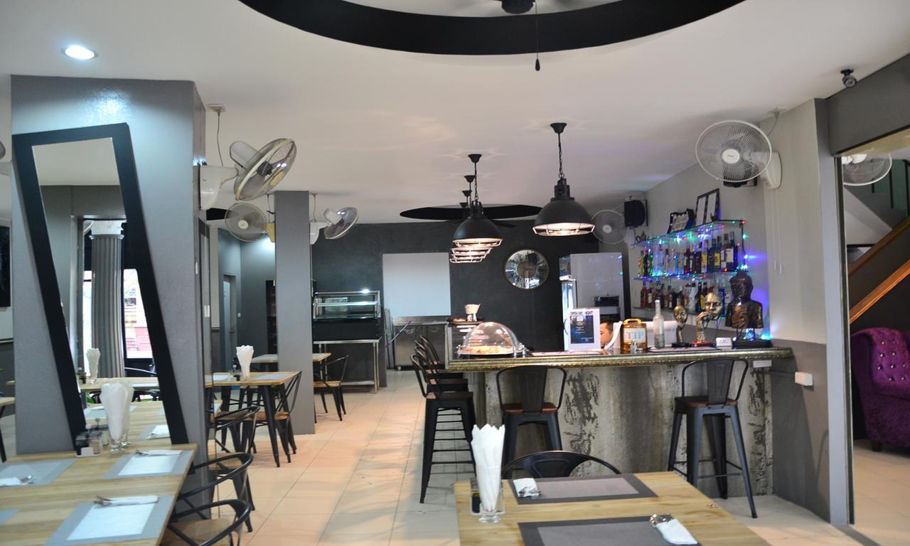 C&C Residence Bistro Restaurant Pattaya Eksteriør bilde
